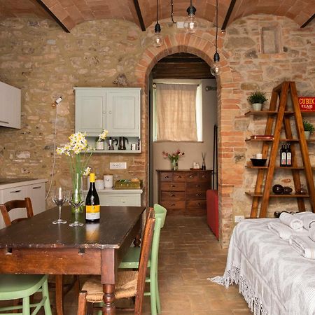 Апартаменты Il Borghetto - La Bottega Di Adele Loft Кастельнуово-дель'Абате Экстерьер фото