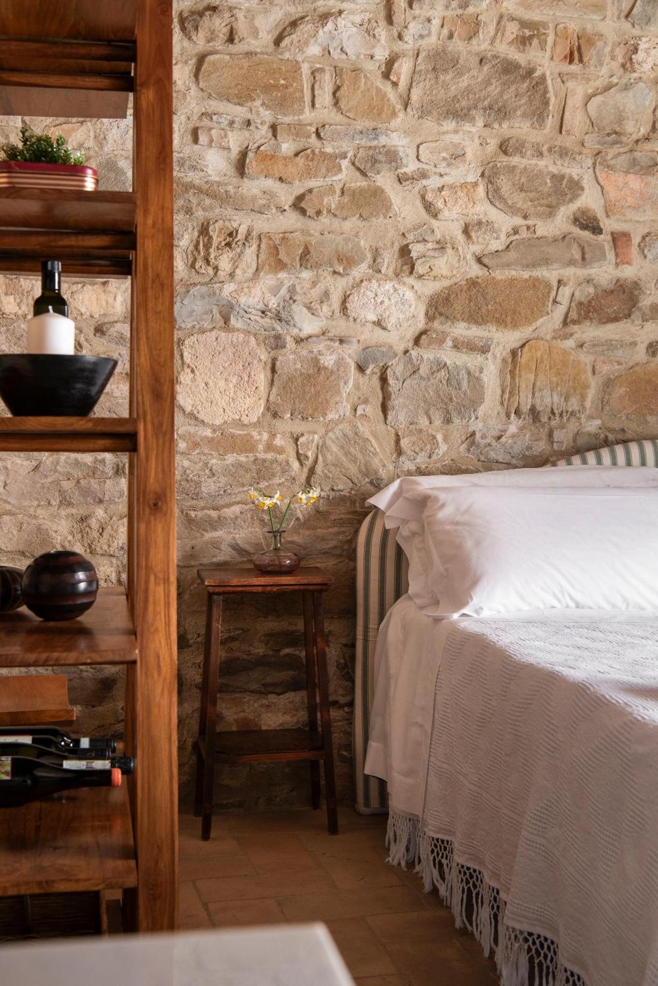 Апартаменты Il Borghetto - La Bottega Di Adele Loft Кастельнуово-дель'Абате Экстерьер фото
