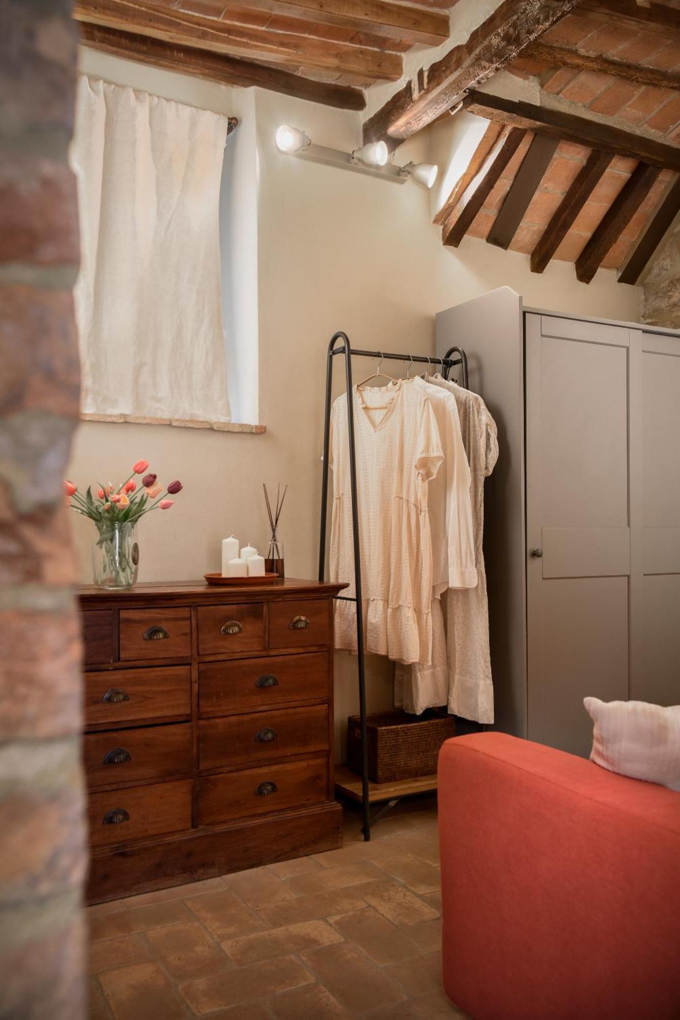 Апартаменты Il Borghetto - La Bottega Di Adele Loft Кастельнуово-дель'Абате Экстерьер фото